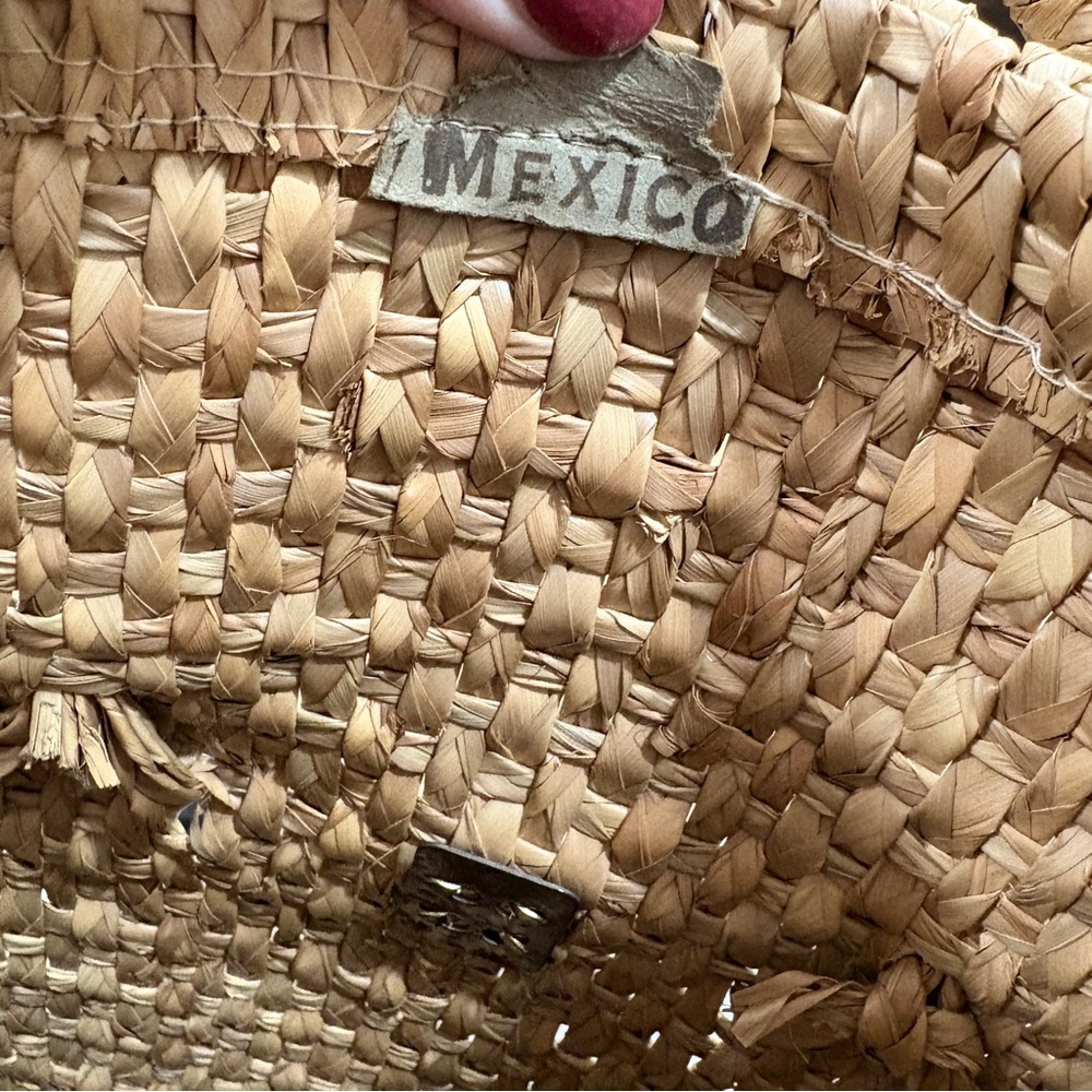 Vintage Woven Straw Tote with Whale Accents made in Mexico - Picture 5 of 6
